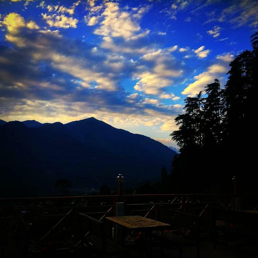 Soham'S Chateau De Naggar - Manali Nagar  Exterior photo